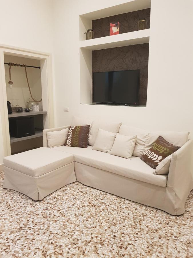 MammaDada charm rooms Bari Exteriör bild