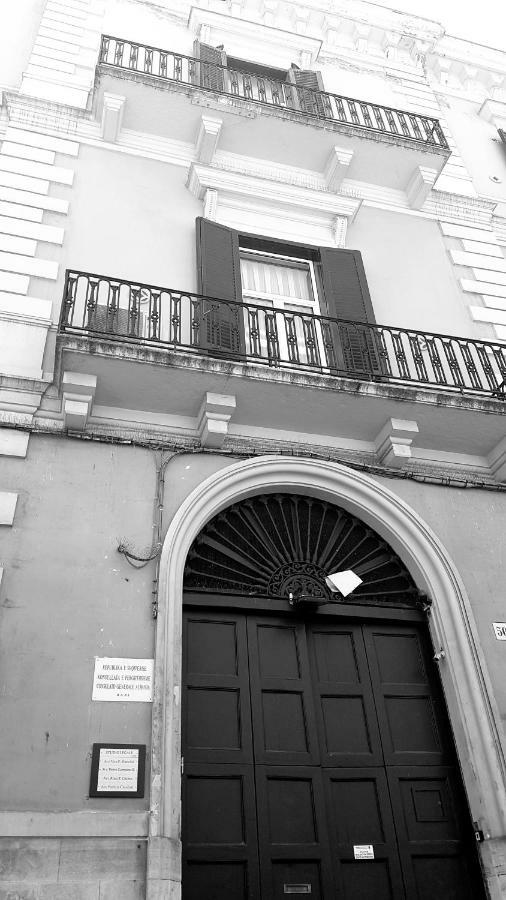 MammaDada charm rooms Bari Exteriör bild